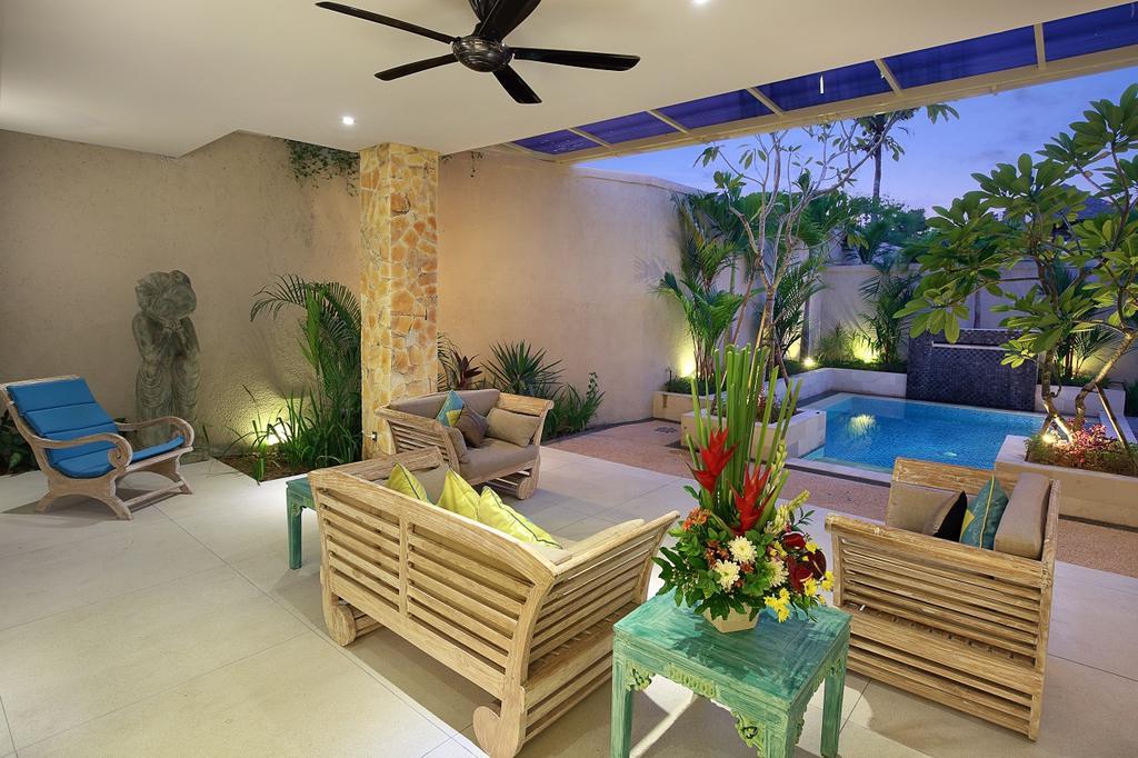 Villa J Deluxe Canggu Exteriör bild