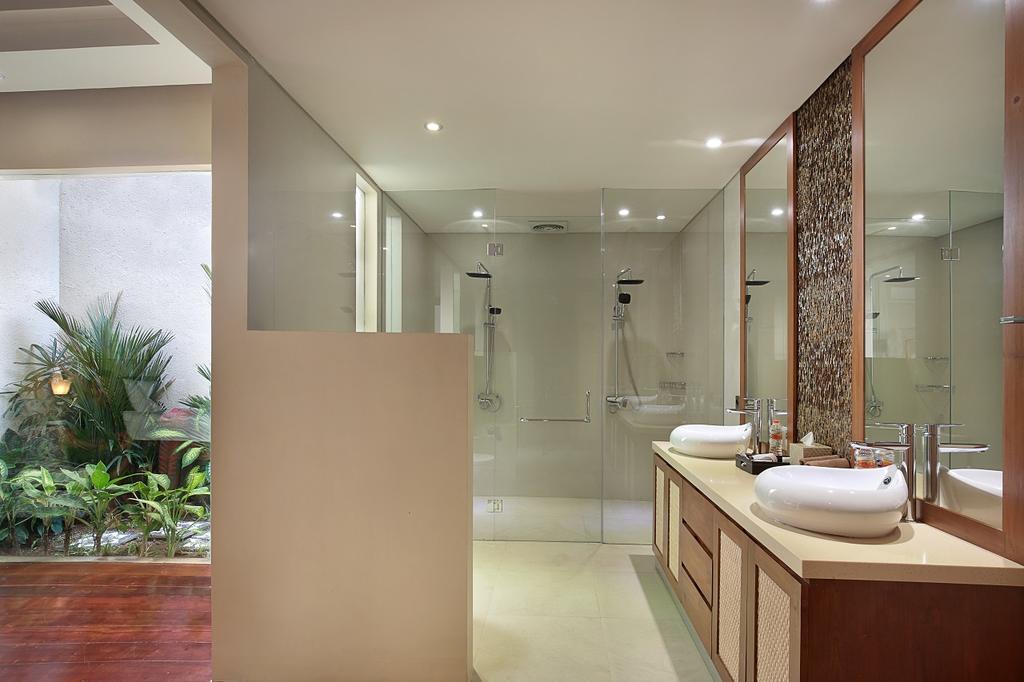 Villa J Deluxe Canggu Exteriör bild